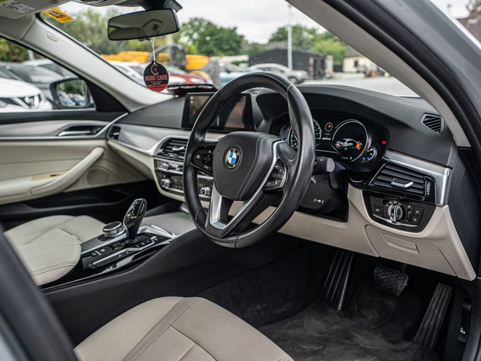 BMW 5 Series BMW 5-Series 2017 — photo 8