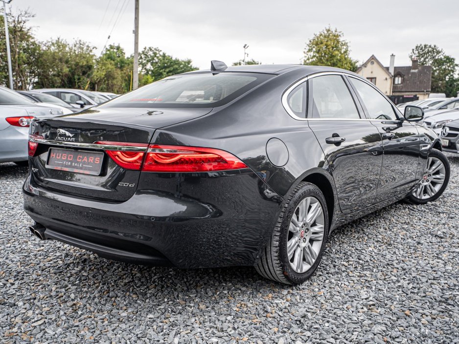 Jaguar XF 2019 Jag 2.0d Auto/New Chain/1 owner/Warranty — photo 3