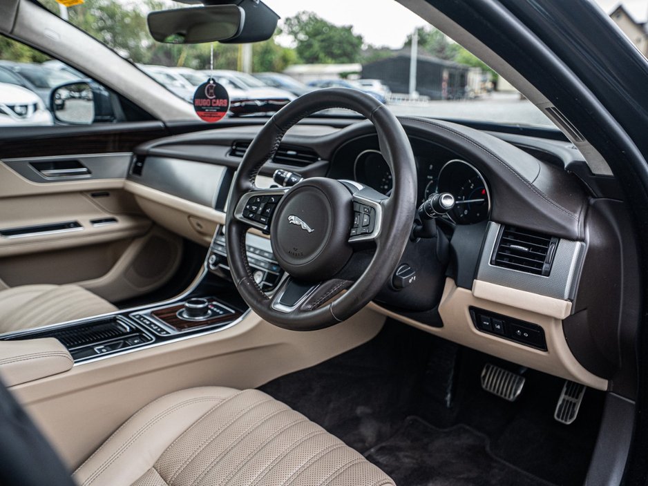 Jaguar XF 2019 Jag 2.0d Auto/New Chain/1 owner/Warranty — photo 8