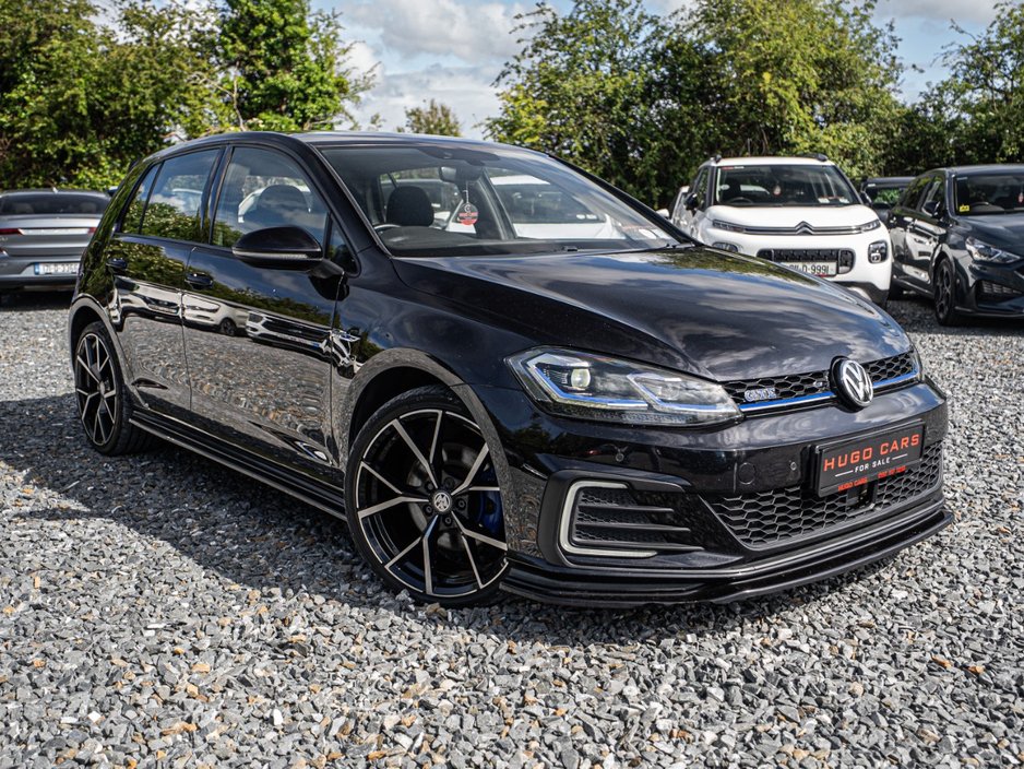 Volkswagen Golf 2018 GTE 1.4 Hybrid/High spec/Warranty — photo 5