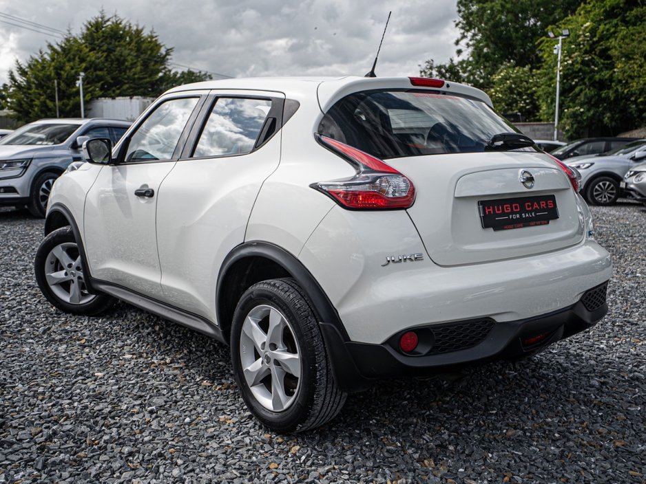 Nissan Juke 1.5 DSL XE 4DR — photo 2