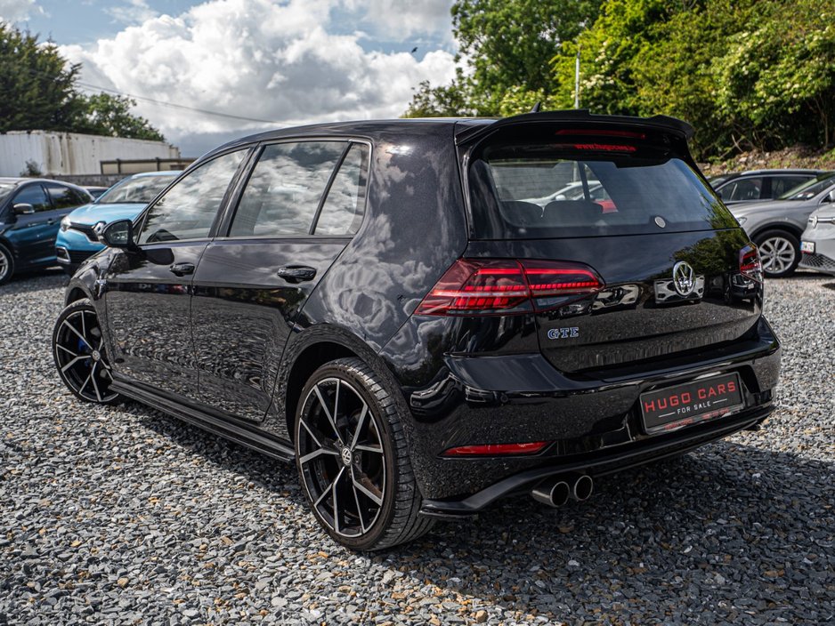 Volkswagen Golf 2018 GTE 1.4 Hybrid/High spec/Warranty — photo 3