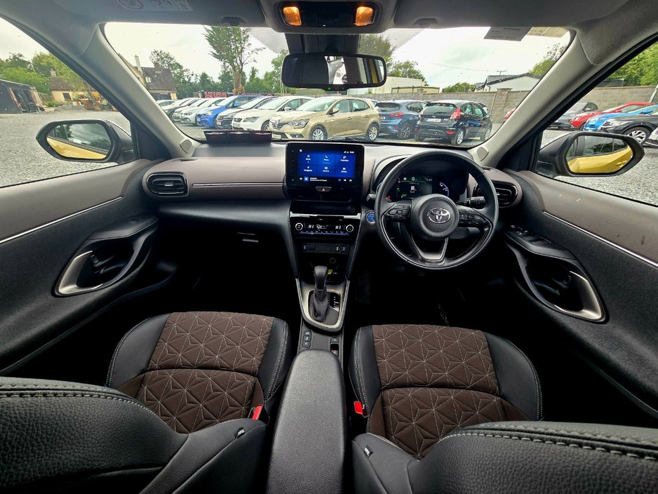 Toyota Yaris 222 Cross 1.5 Hybrid/FSH/New NCT/1yr warrant — photo 8