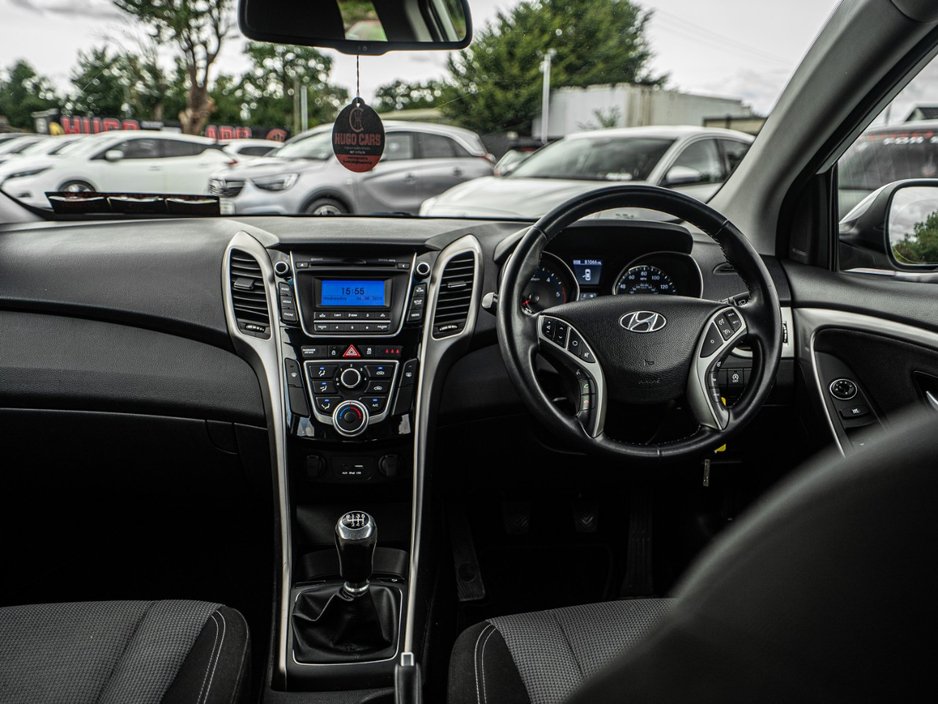 Hyundai i30 2016 1.6crdi/Only 81k mls/Warranty — photo 5
