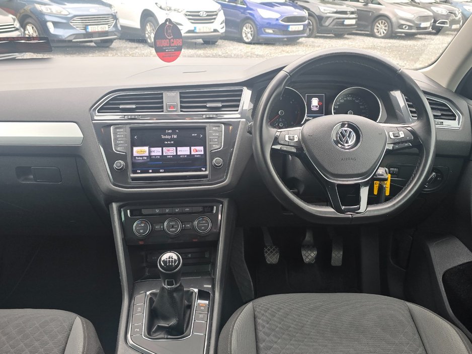Volkswagen Tiguan 162 2.0tdi/FSH/High spec/Warranty — photo 6