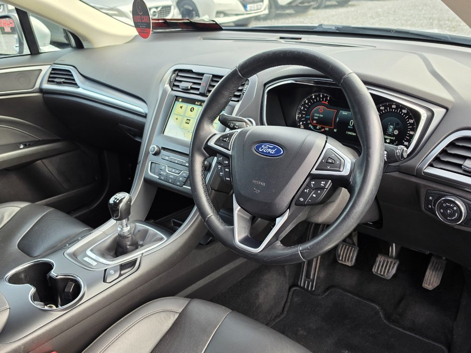 Ford Mondeo 172 1.5d TITANIUM/High spec/Warranty — photo 5