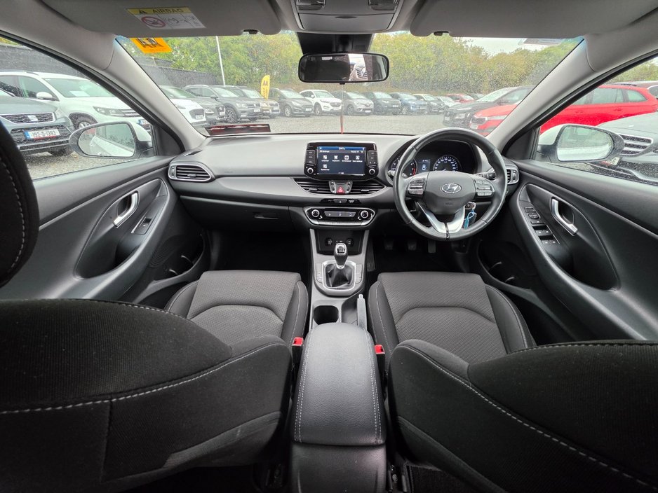 Hyundai i30 182 Fastback/FSH/High spec/Warranty — photo 7