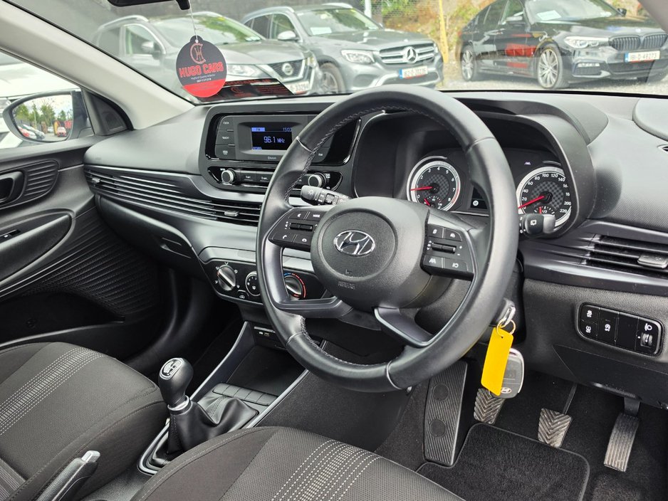 Hyundai i20 2022 Classic/1 Owner/1yr Warranty — photo 5