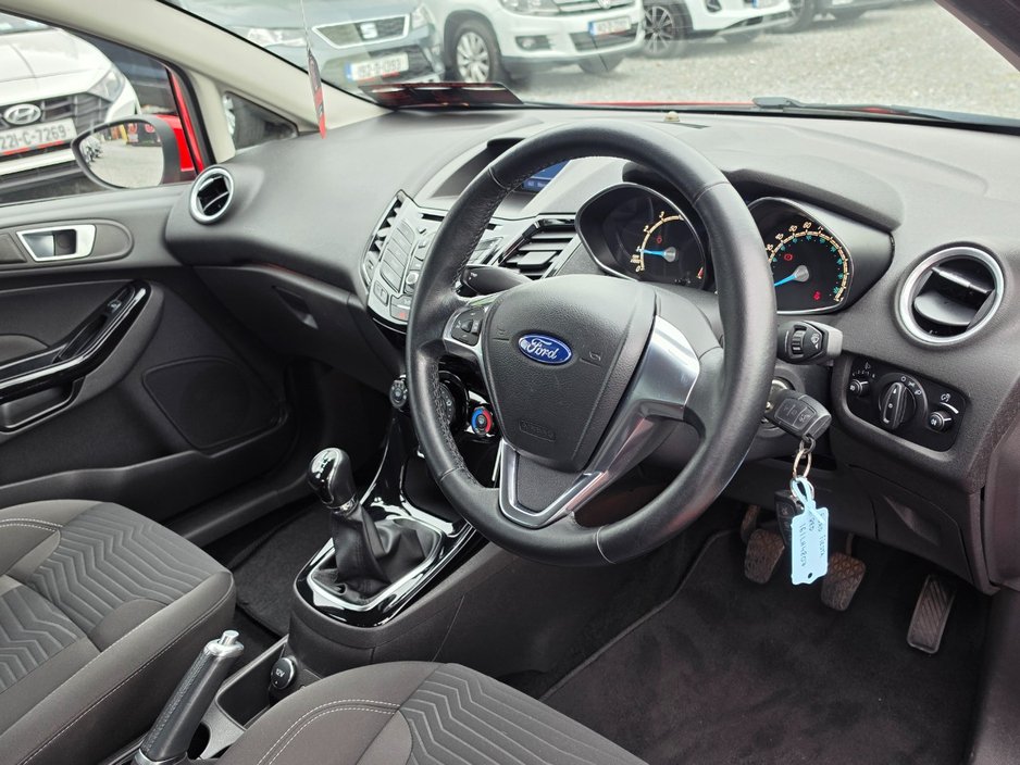 Ford Fiesta 2016 1.0/Low mileage/Warranty — photo 5