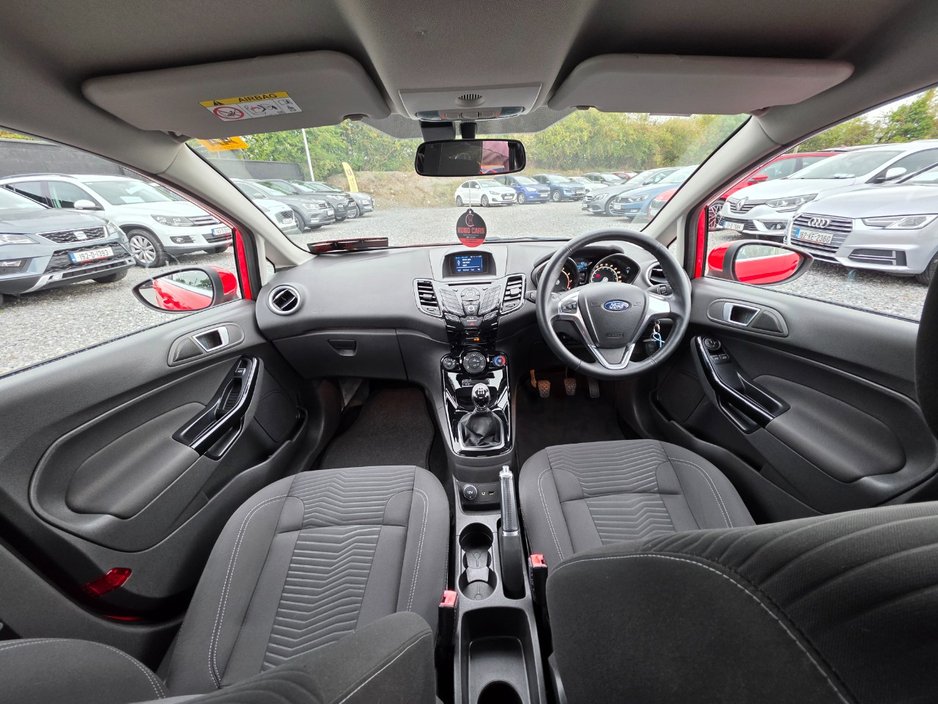 Ford Fiesta 2016 1.0/Low mileage/Warranty — photo 7