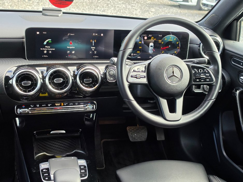 Mercedes-Benz A Class 182 Merc A180 1.3 Automatic/High spec/Warranty — photo 8