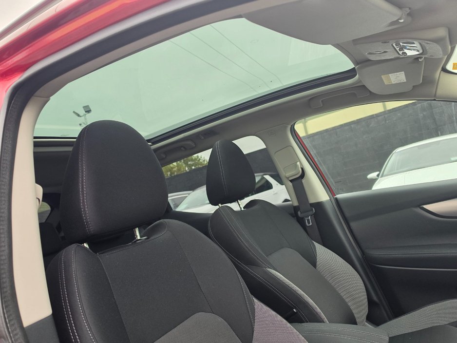Nissan Qashqai 2018 1.5d Nconnect/FSH/High-spec/Warranty — photo 6