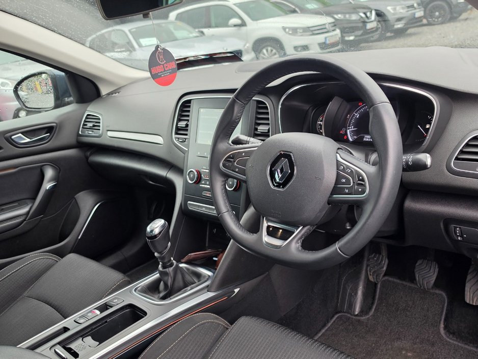Renault Megane 2019 Iconic 1.3/High spec/New NCT/Warranty — photo 5