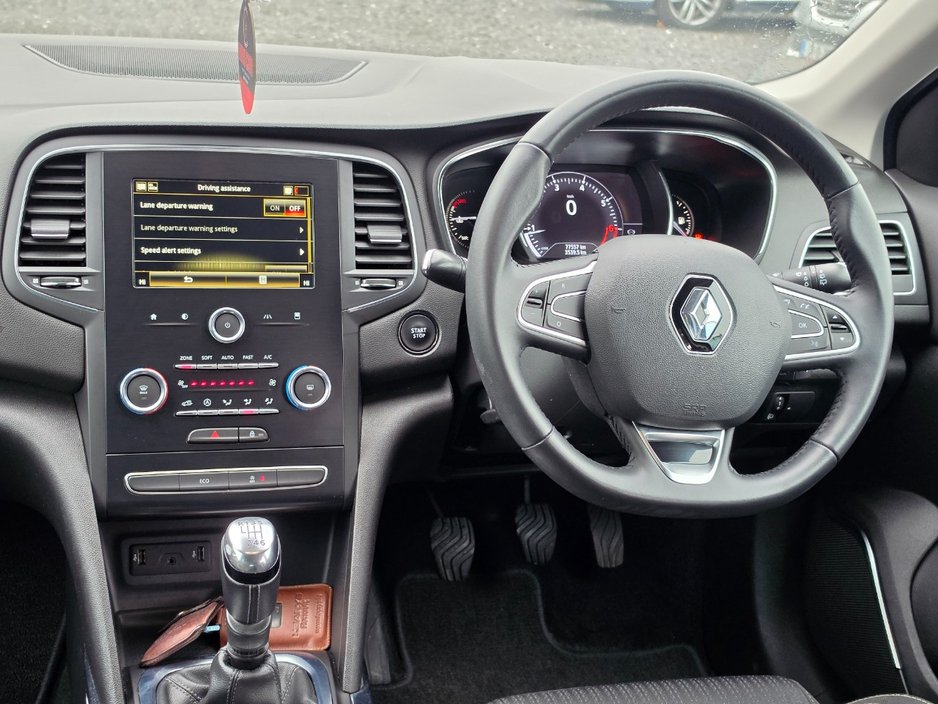 Renault Megane 2019 Iconic 1.3/High spec/New NCT/Warranty — photo 9