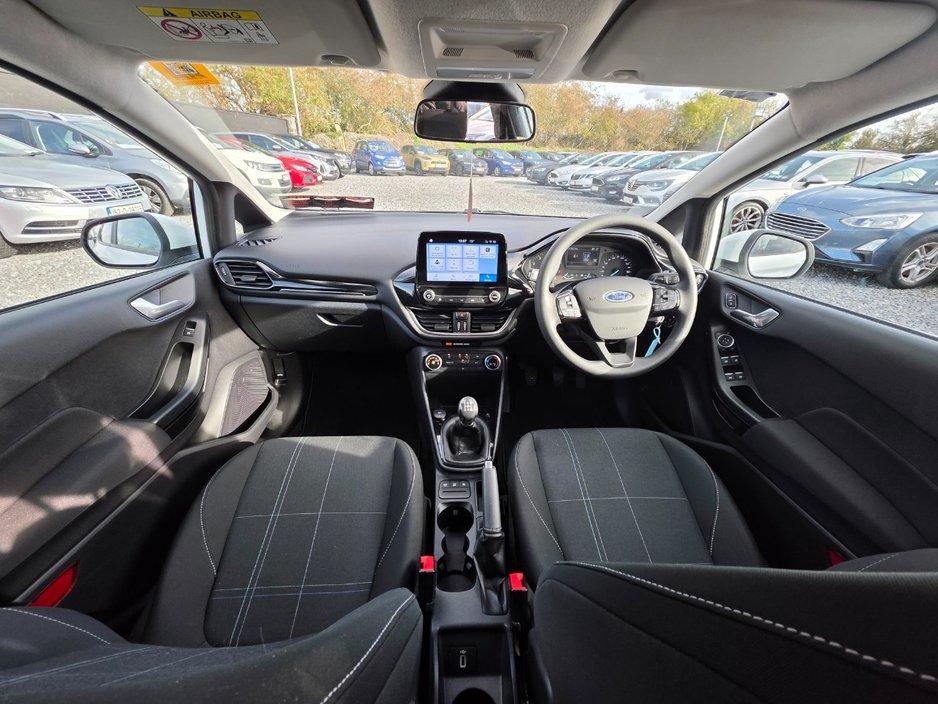 Ford Fiesta 202 1.1/Only 14k kms/FSH/Warranty — photo 8